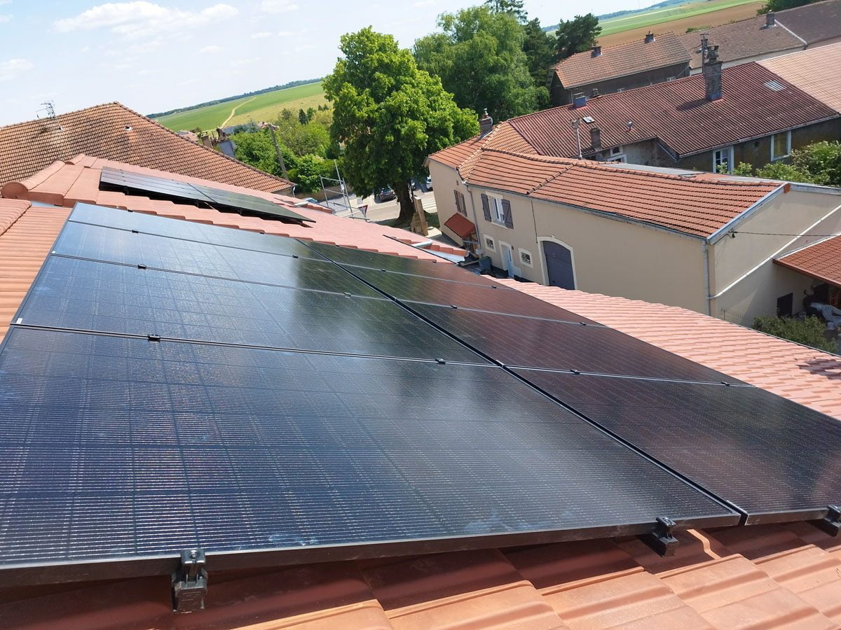 Installation panneaux solaires Villers-la-Montagne-