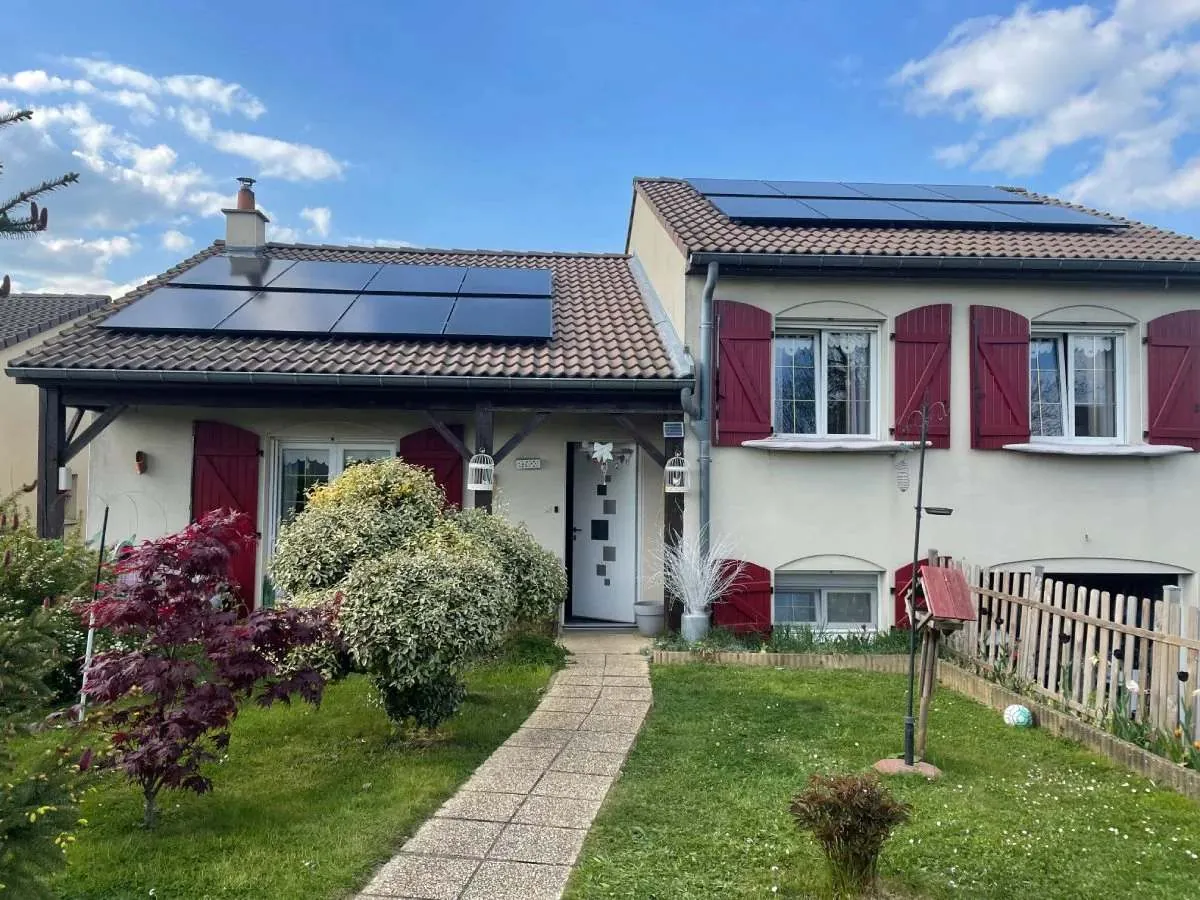 installation realisation pose de panneaux solaire bettelainville 57650 1200x900
